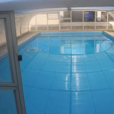 Charentaise Avec Piscine Privee Chazelles (Charente)