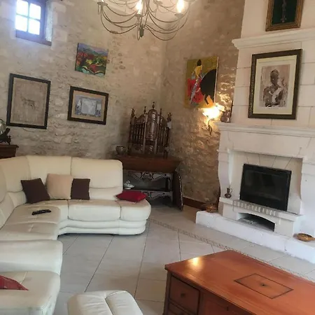 Charentaise Avec Piscine Privée *