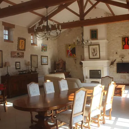 Charentaise Avec Piscine Privee Villa Chazelles (Charente)